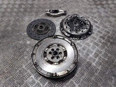 03G105266N колесо двухмассовый диск датчик подшипник подшипник audi a6 c6 2.0 tdi