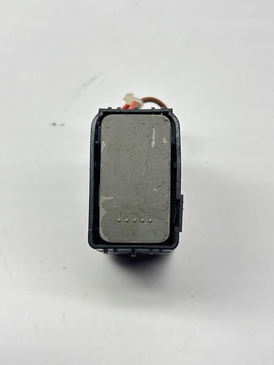 3B0925071 зажигалка подлкотника volkswagen passat b5