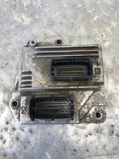 55561172 блок управления двигателя opel astra h zafira b
