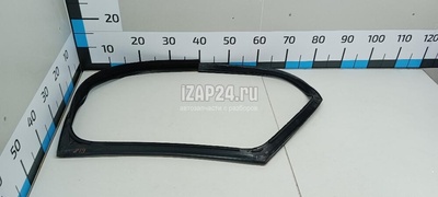 LR106794 Уплотнитель стекла двери Land Rover Discovery V 2017