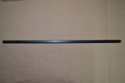 73155SE0010 уплотнитель стекло лобной правый honda accord iii