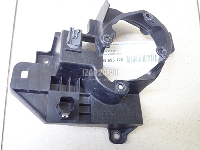 KB8B51684 Кронштейн фары противотуманной правой Mazda CX 5 2017
