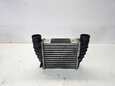 8E0145806MOK радиатор интеркулер правая audi a4 b7 2.0 tfsi 8e0145806m