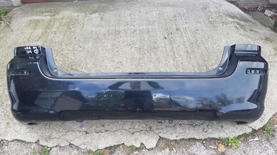 Toyota corolla verso 04 - 08 бампер задняя 209