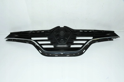 623102335R решетка радиатора captur i 2013 - 17r