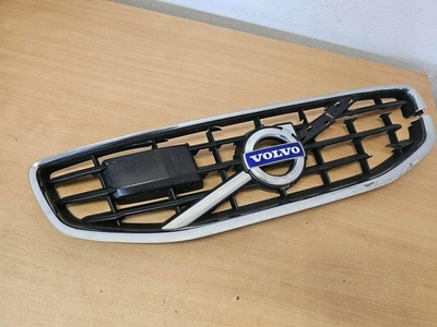 MCA1390 решетка радиатора бампера решетка volvo v60 s60 2010 - 2013