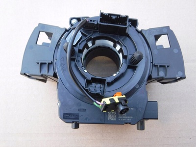 H1BT3F944 клокспринг kierownicy airbag форд focus mk4 составляет