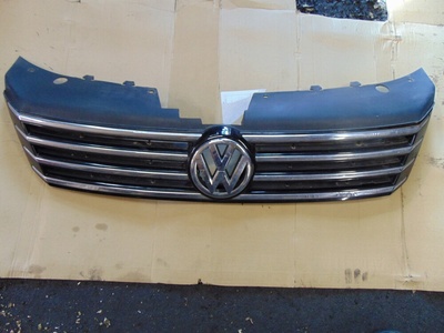 3AA853651 volkswagen passat b7 10 - решетка радиатора 3aa853653