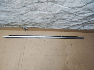 4F0853284C2ZZ Уплотнитель двери передней правой Audi A6 C6/4F 2005