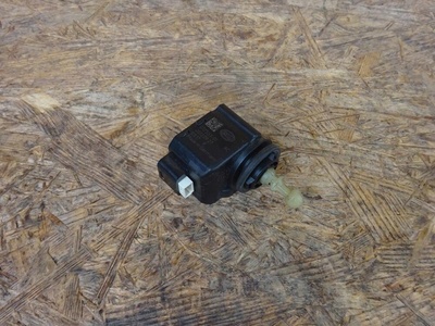 01055301A3 audi a3 8v 12 - 18 моторчик регулирования лампы hella 010553 - 01