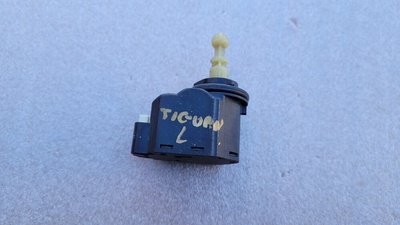 VW TIGUAN SILNICZEK REGULACJI LAMPY tiguan i 5n моторчик регулирования лампы