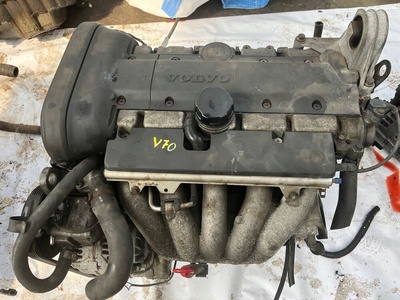 BENZYNAS60 двигатель 2.4 бензин volvo s60 v70 ii xc70 s80 в сборе b5244s2