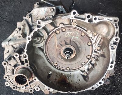 30681142 volvo v50 2.5 t5 220km кпп