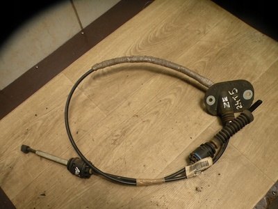 30759435 volvo s40 v50 c30 2.4 b трос кпп автомат