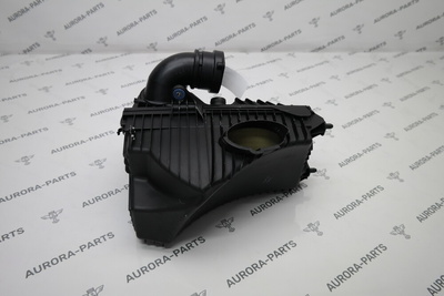 7P0129607 Корпус воздушного фильтра 4.2D (С дефектом) RH Porsche Cayenne 92A 2010