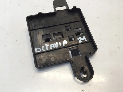 5WA971303A октавия iv 4 2021 крепление модули keyless его