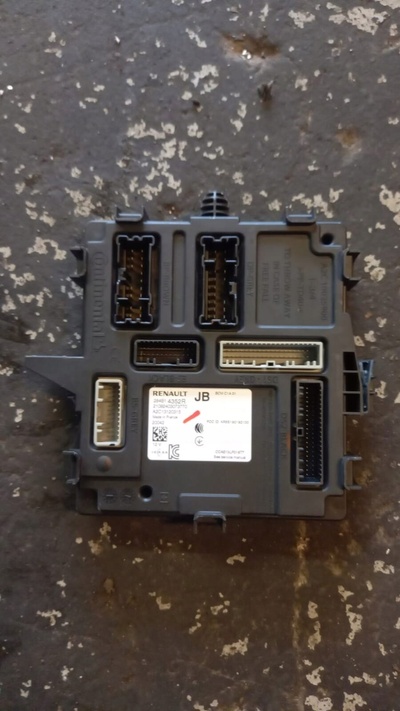 284B14352R renault megane iv 4 рестайлинг 1.5 dci bcmsterownik komplter
