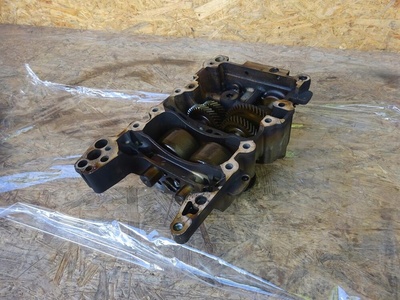 06D103295F audi a3 8p гольф v 2.0 tfsi bwa axx cdl насос масляный 06b103535f