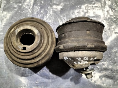 A2202402717 подушка двигателя мерседес w211 cls w219 sl r230 cl w215 w220 5.5 v8