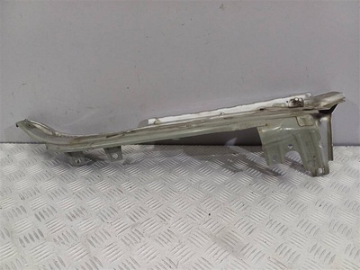 4L0805176A Кронштейн крепления крыла переднего правого Audi Q7 2014 , 4L0805158A