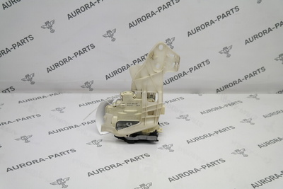 8J1837016A Замок передней двери RH Porsche Cayenne 92A 2010