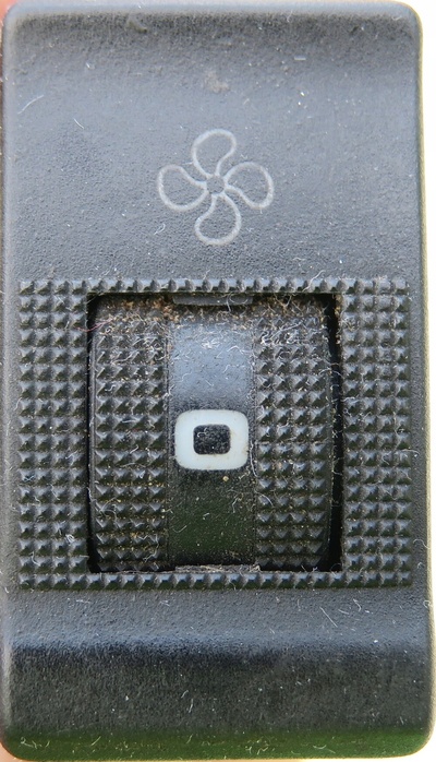 360215 кнопка recaro profi class tl audi 80 90 b3 b4 c4