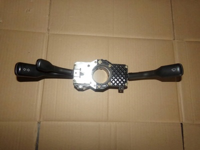 8D0953503 переключатель стеклоочистителя паук audi 80 b4