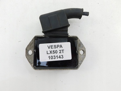 P94602 piaggio vespa lx 50 2t регулятор напряжения