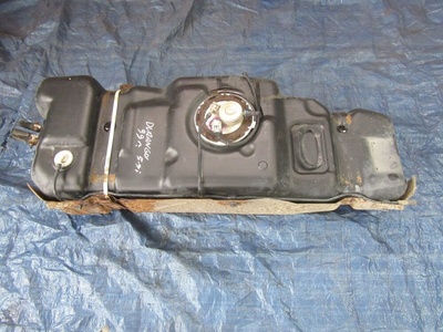 Додж durango i 5.9i 1999 бачёк топлива бак