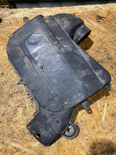 7700114532mefju корпус фильтра воздушный airbox trafic 2 vivaro а primastar 1.9 7700114532