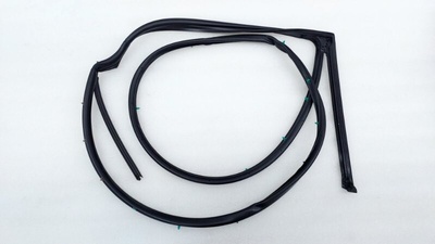 83140L2000 Уплотнитель двери Kia K5 DL3 2021