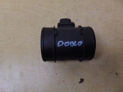 55206758 расходомер воздуха воздушный opel комбо d fiat doblo ii 1.3 jtd