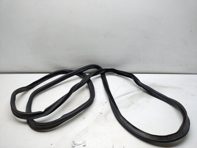 7P6827705 уплотнительная резинка Volkswagen Touareg 2 NF
