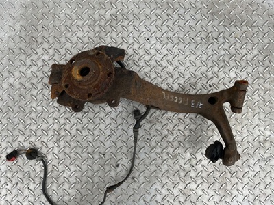 8D0407257 Кулак поворотный левый Audi A6 C5 (S6,RS6) 2001