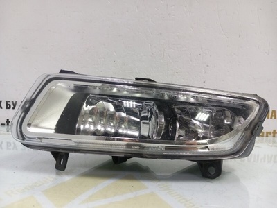 6R0941061B Фара противотуманная Volkswagen Polo 5 612 Рестайлинг 2015-2020