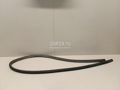 2047271187 Уплотнитель двери Mercedes Benz W204 (2007 - 2015)