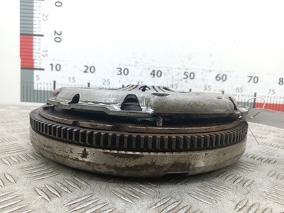 038105266AQ Маховик (демпфер сцепления) Volkswagen Golf 4 (1997-2004) 2004 ,038105266BC