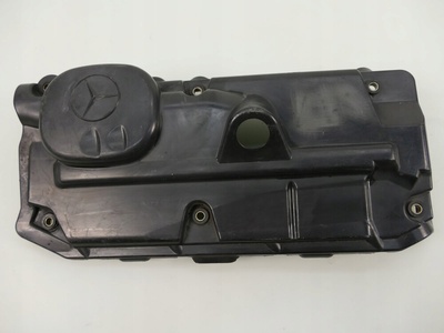 A6110161524 мерседес w638 2.2 cdi 108 крышка клапонов крышка