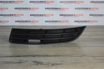 3C08536659B9 Решетка в бампер VOLKSWAGEN Passat B6 2005