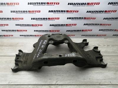 4F0399263K Траверса КПП Audi A6 C6 2006