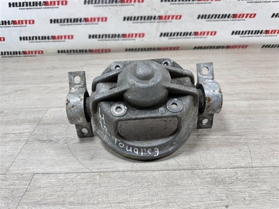 7L0512301C Опорный кронштейн амортизатора VOLKSWAGEN Touareg 2007 , , 7L0512301B