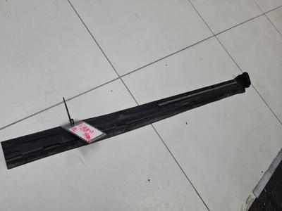 J686107170 Уплотнитель двери передней левой Chery Tiggo 4 Pro 2020-