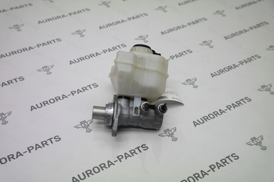 LR124816 Главный тормозной цилиндр в сборе с бачком Land Rover Range Rover 30DDTX L405 2012