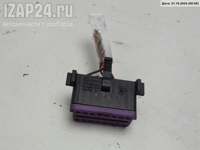 8d0972695 Разъем (фишка) проводки Skoda Superb mk1 (B5) 2006