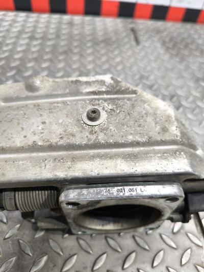 146021061l Заслонка дроссельная Volkswagen Passat 1995 ,037907385q