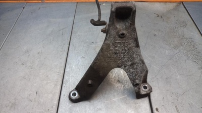 8E0199308AR Кронштейн двигателя Audi A4 B7 2007