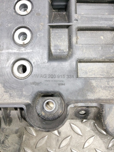 2q0915331 Полка аккумулятора Skoda Scala 2021