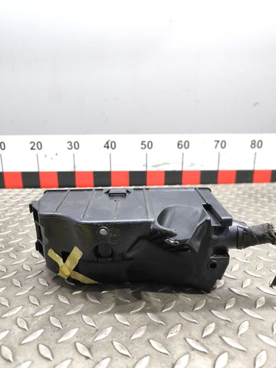 2q0927165a Блок предохранителей Skoda Scala 2021