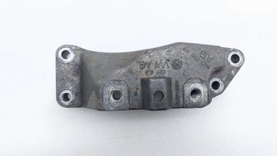 1K0199117AB Кронштейн опоры АКПП Skoda Octavia A8 2022 , 1K0199117