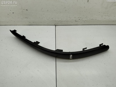 3B0807718D Молдинг бампера переднего R Volkswagen Passat B5+ (GP) 2004